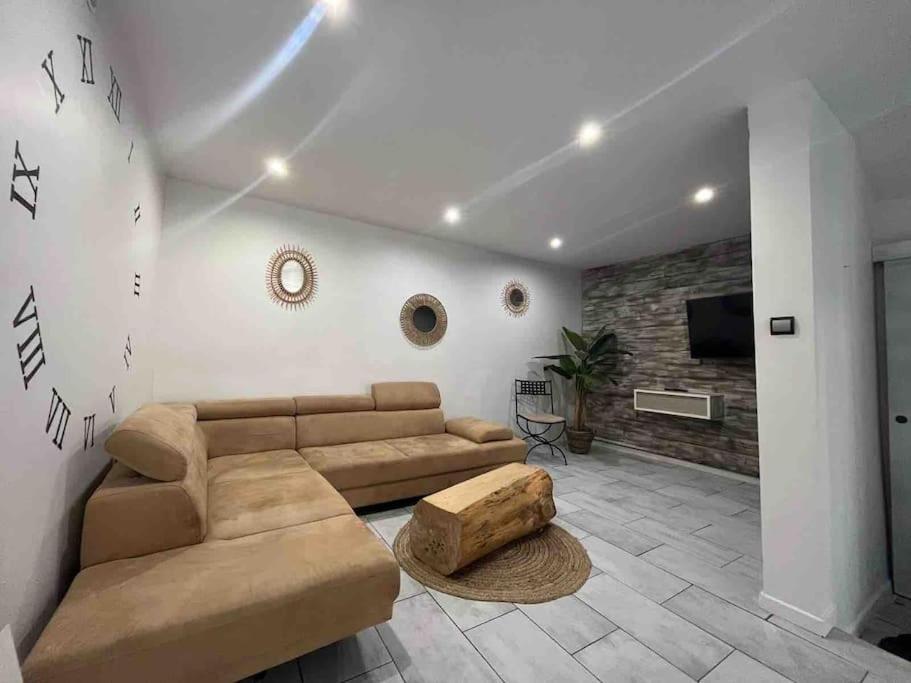 Les Suites Du Palais Каркасон Екстериор снимка